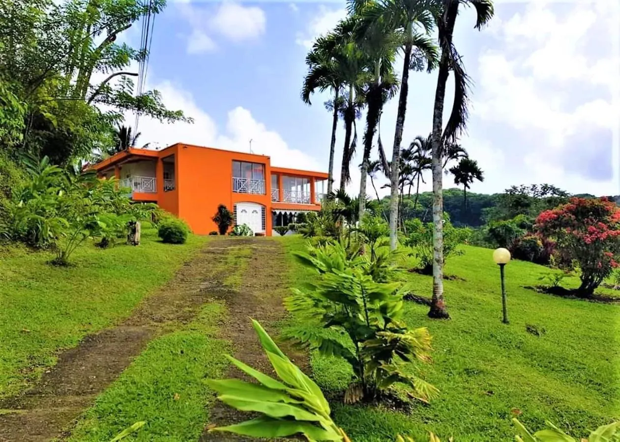 Casa vacanze Maison Spacieuse A Saint-Joseph Avec Vue Sur La Mer