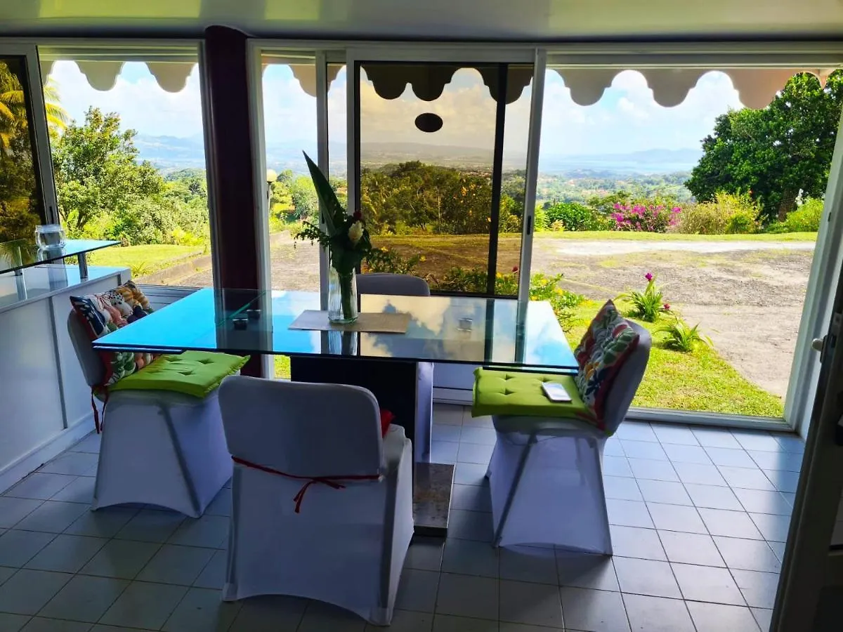 Maison Spacieuse A Saint-Joseph Avec Vue Sur La Mer 0*,
